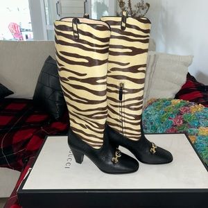 Gucci Zumi Tiger Print Calf Hair Knee High Boots NIB Size 8 Rare